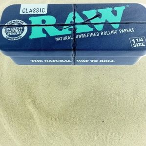 Meet your Posher, Perry